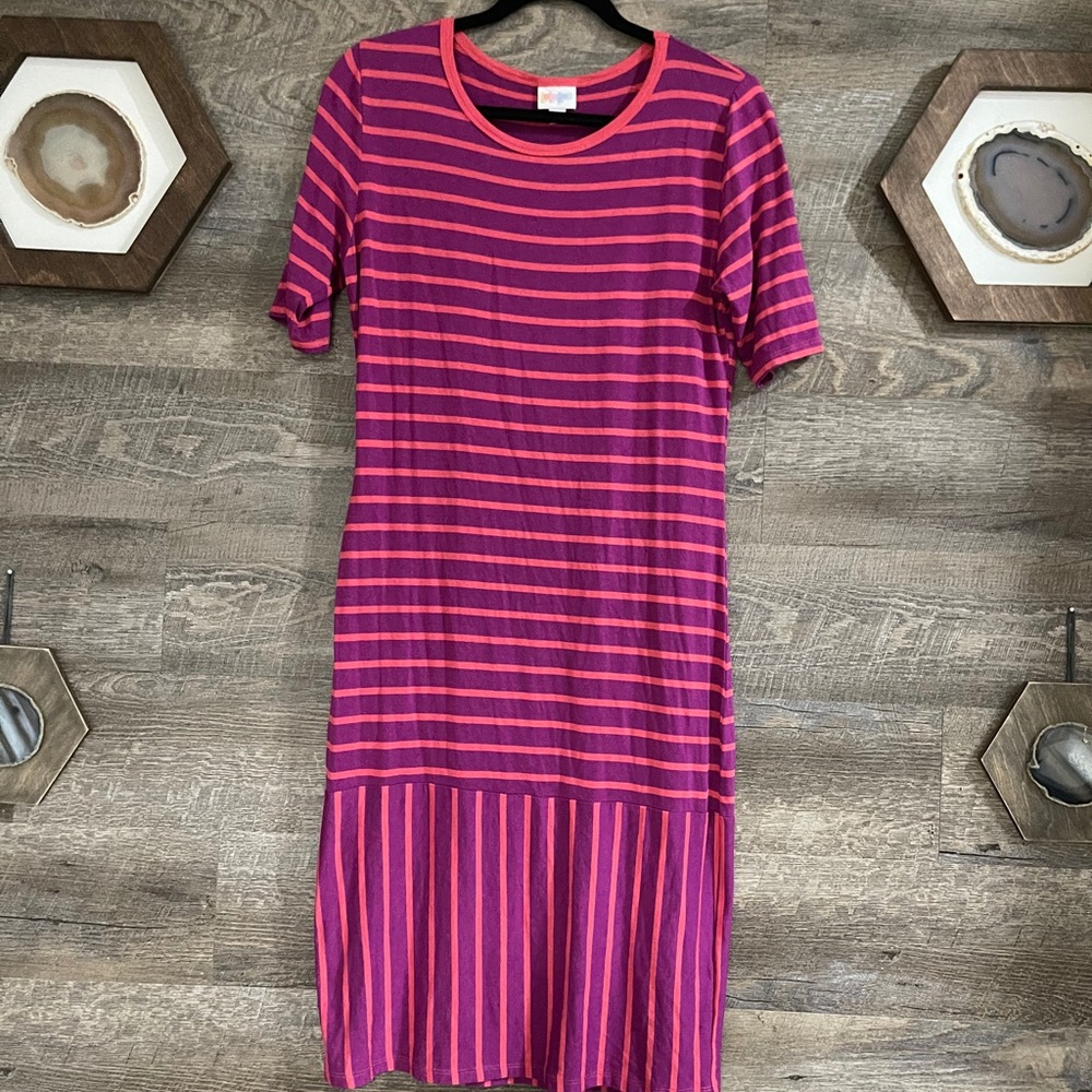 3/$12 ✅ LuLaRoe Julia Striped Dress
